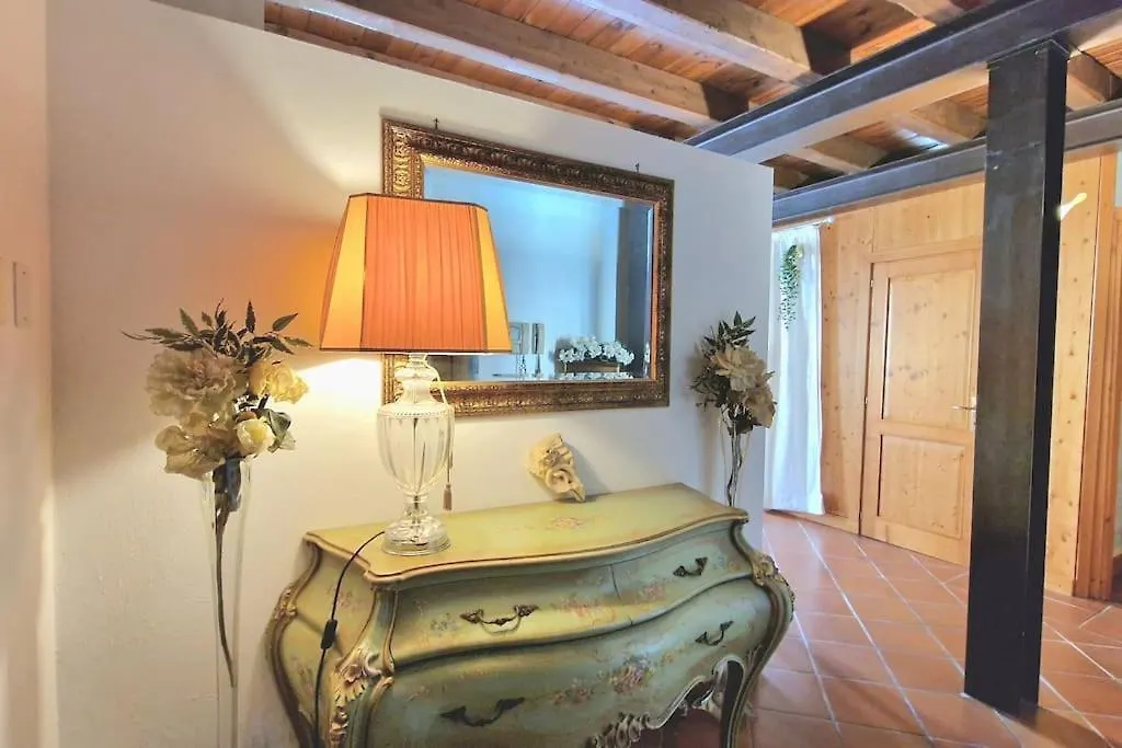 Ca'Dinora - Caesar Apartment Bardolino 0*,  Italy