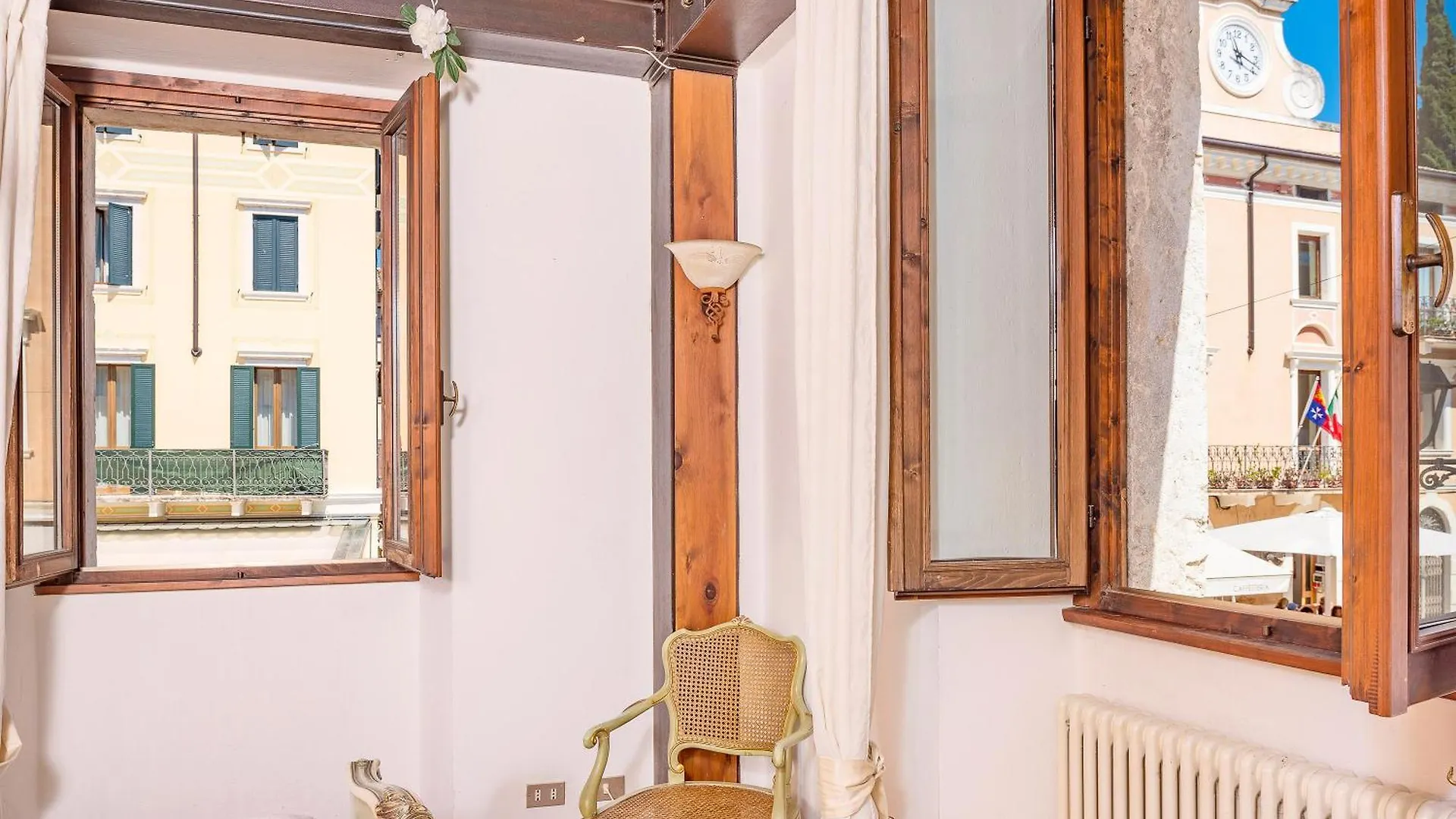 Ca'Dinora - Caesar Apartment Bardolino 0*,  Italy
